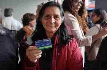 Mais de 14 mil pessoas idosas já emitiram carteira para viajar sem custo nos ônibus entre cidades